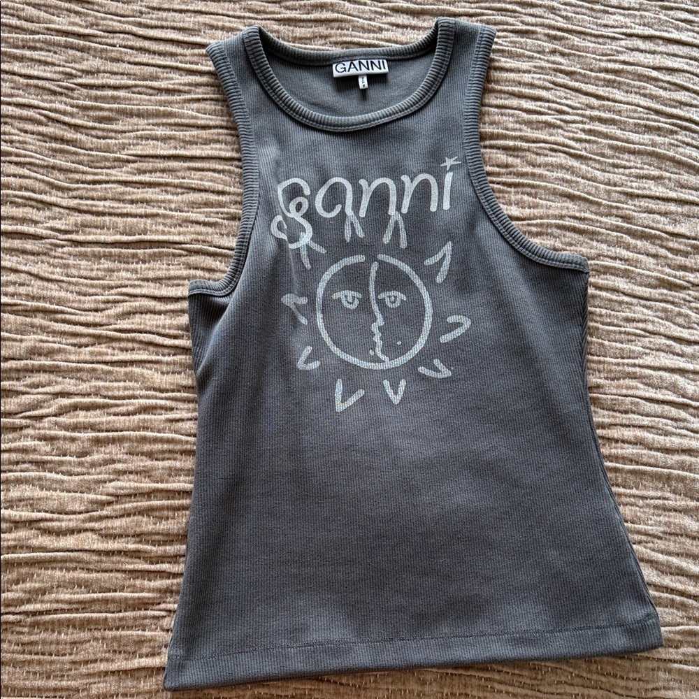 Ganni tank